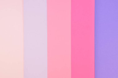 Kağıt gradyan dikey çizgiler. Üst manzara pastel tonları menekşeden açık pembeye