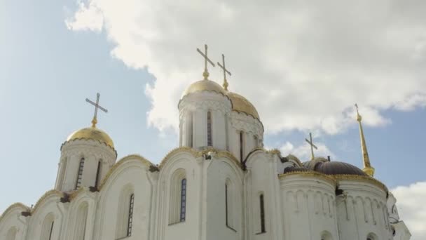 ロシアの教会。ウラジーミル市の黄金の指輪。タイムラプスUHD 4K. — ストック動画