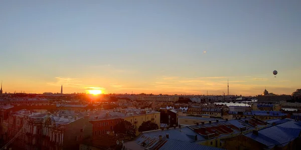 Buongiorno Panorma Sankt Petersburg Palloncino Nel Cielo Foto Stock