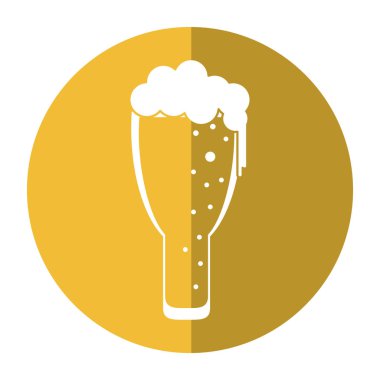 Aziz patrick günü soğuk cam bira kutlama gölge