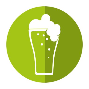 St patricks günü yeşil bira gölge