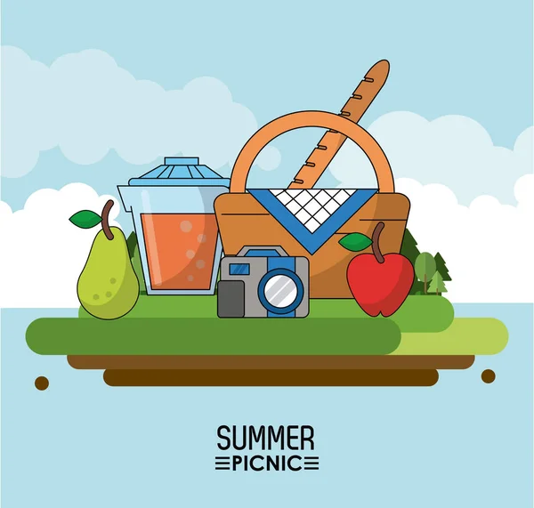 Cielo cartel de fondo de picnic de verano con paisaje al aire libre con cesta de picnic frutas y jugo tarro y cámara fotográfica — Vector de stock