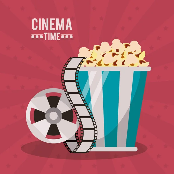 Poster colorato del tempo del cinema con confezione di popcorn e bobina di film — Vettoriale Stock