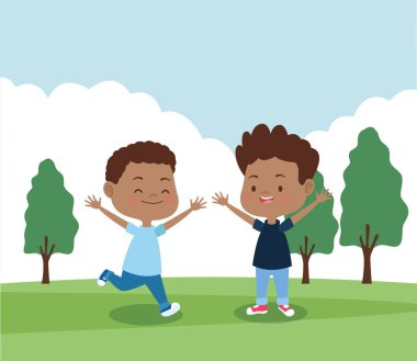 Parktaki küçük mutlu çocuklar