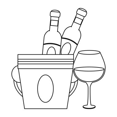 Şarap şişeleri ve cam tasarımı olan buz kovası.
