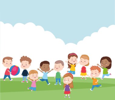 Parkta oynayan ve gülümseyen çocuklar