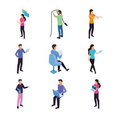 Dijital aygıtlar veri teknolojisi internet üzerinde çalışan insanlar