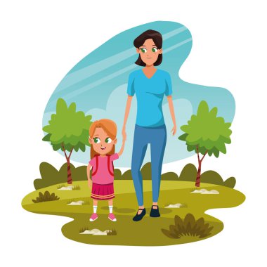 Parkta kızıyla mutlu bir kadın.