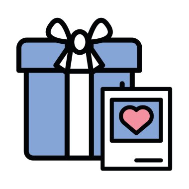 Hediye kutusu kalp sevgisiyle