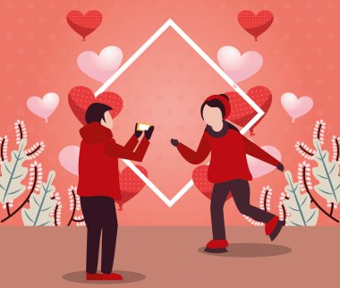 Genç aşıklar, kışlık giysiler ve aşk mevsimi.