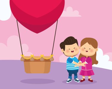 Kalp sıcak hava balonu ve mutlu çift