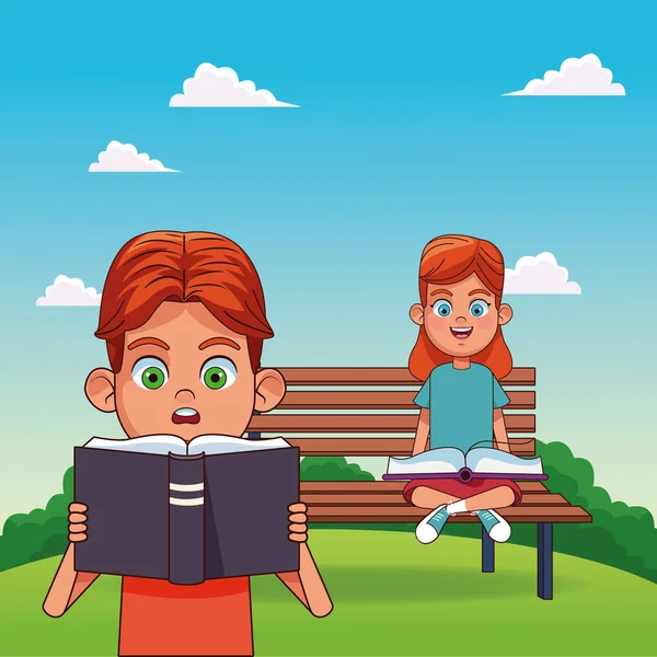 Καρτούν αγόρι έκπληκτος διαβάζοντας ένα βιβλίο και το κορίτσι κάθεται σε ένα παγκάκι — Διανυσματικό Αρχείο