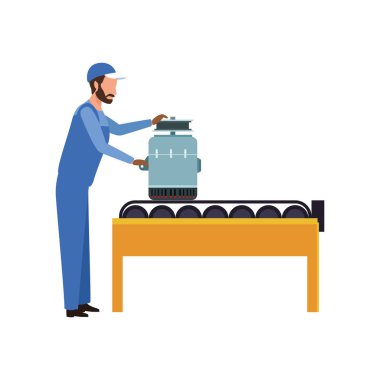 Tamirci, taşıyıcı bant makinesine bir araba alternatörü takıyor.