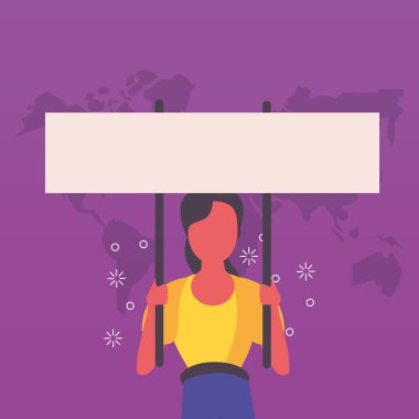 Protesto bayrağı taşıyan aktivist kadın