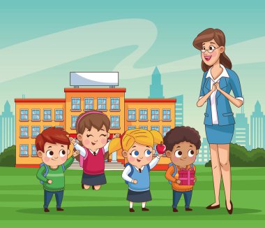 Bir grup küçük öğrenci açık hava okulunda okuyor.