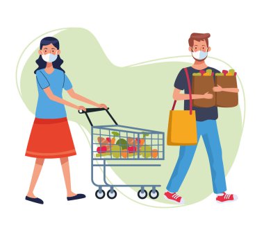 Çift süpermarkette yüz maskesi takıyor.