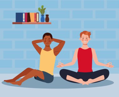 Irklar arası erkekler evde egzersiz yapıyor.