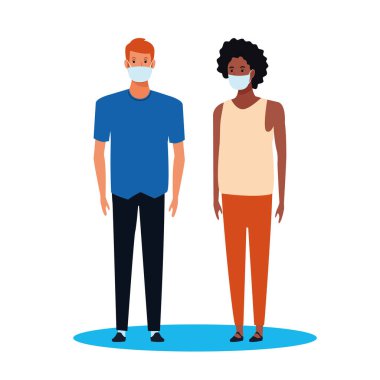 Kovid19 için yüz maskesi kullanan ırklar arası bir çift.