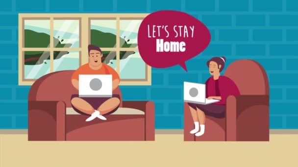 Διαμονή στο σπίτι εκστρατεία με ζευγάρι που χρησιμοποιούν φορητό υπολογιστή στο σαλόνι — Αρχείο Βίντεο
