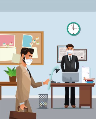 Tıbbi maske takan ve çalışan iş adamları.