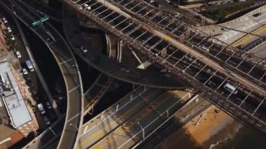 Rating kesişme New York, Amerika Hava üstten görünüm. Yoğun şehir yollarda, Manhattan bölgesi uçan uçak.