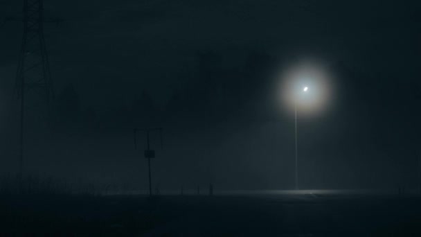 Vista lateral en tiempo real de la carretera nocturna mística oscura. Surrealista increíble rodaje cinematográfico misterioso. Tráfico en los semáforos . — Vídeo de stock