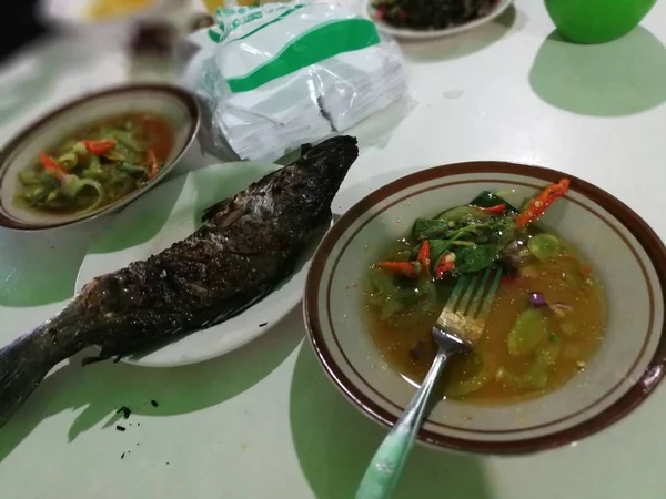 Makanan Tradisional Dari Ikan Sangat Lezat — Stok Foto