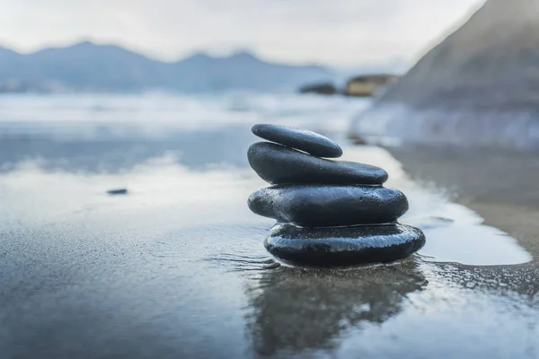 Batu Zen Latar Belakang Laut Untuk Meditasi Yang Sempurna — Stok Foto