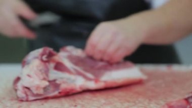 Kasap ellerini keser et portre