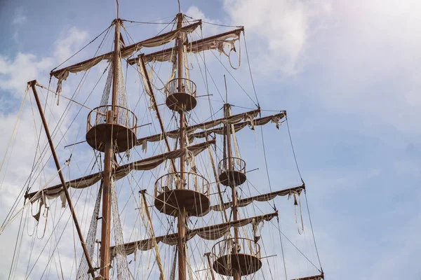 Mast Ancient Sailing Pirate Ship Closeup — Stock Photo, Image