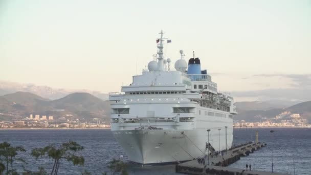 Αλάνια Τουρκία Δεκεμβρίου 2019 Κρουαζιερόπλοιο Στο Λιμάνι Της Αλάνια — Αρχείο Βίντεο