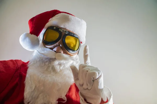 Portrait Bearded Old Man Santa Costume Having Fun Comic Grimace — Stock Photo, Image