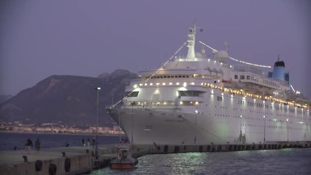 Alanya Turquia Dezembro 2019 Navio Cruzeiro Porto Alanya — Vídeo de Stock