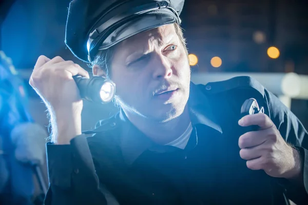 Agenti Polizia Strada Che Ispezionano Indagano Sul Crimine Incidente — Foto Stock