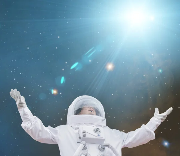 Cosmonaut Discoverer Planet — Stock Photo, Image