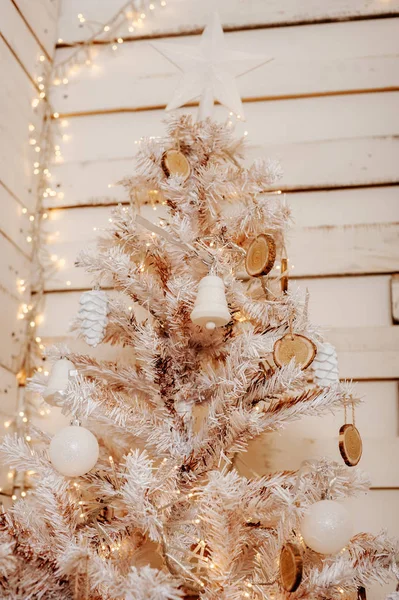 Vánoční strom a výzdoba. Pozadí — Stock fotografie