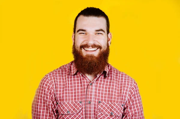 Buon Bell Uomo Con Barba Hipster Barbuto Sorridente Che Guarda — Foto Stock