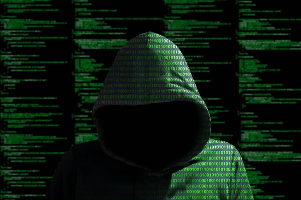 Ασφάλεια στον κυβερνοχώρο hoody χάκερ πράσινο μήτρα πληροφορίες ασφαλείας con — Φωτογραφία Αρχείου