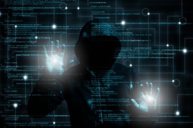 Hacker bir dokunmatik ekran üzerinden yazılım değiştirme