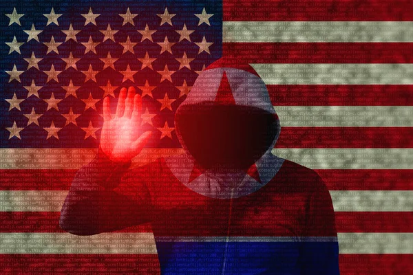 Північнокорейських хакер, торкаючись американський прапор — стокове фото
