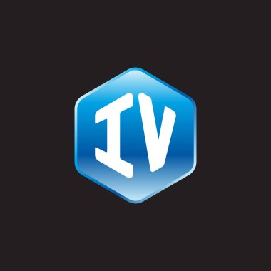 siyah zemin üzerine mavi işareti IV ilk beyaz harfler