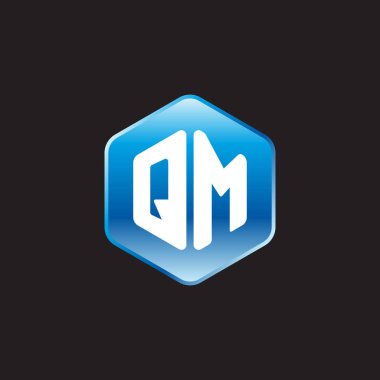 siyah zemin üzerine mavi üye qm ilk beyaz harfler