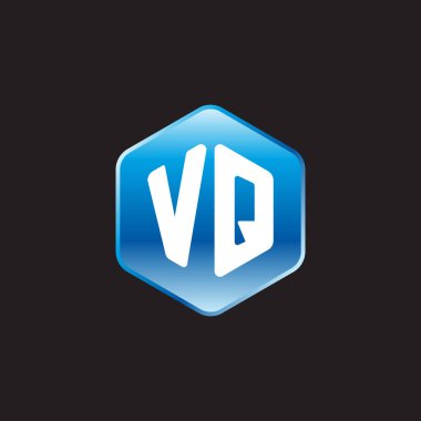 Siyah arkaplanda ilk beyaz harfler vq