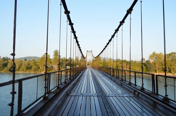 Puente Acero Suspendido Sobre Río Katun Gorny Altai — Foto de Stock