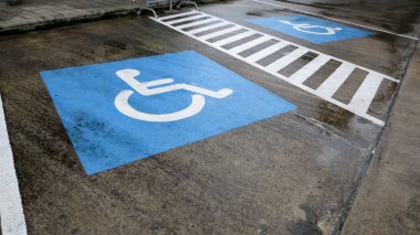 Engelli Park işareti sokakta