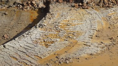 Apartman Tayland at oluşturmak için kazı toprak