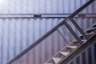 Tayland konteyner evinde merdiven