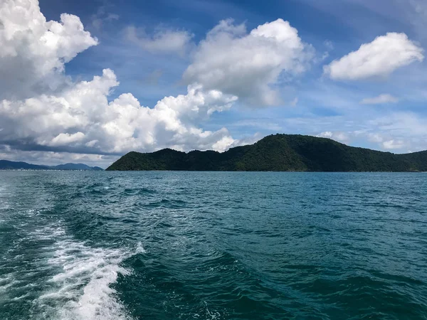 Yacht cruise club pier on sunny day at Phuket, Thailand — 스톡 사진