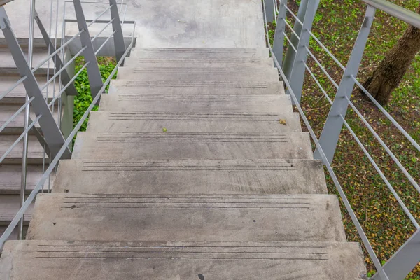 Escalera del moderno edificio de oficinas en Tailandia —  Fotos de Stock