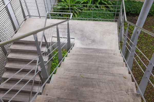 タイの近代的なオフィスビルの階段 — ストック写真